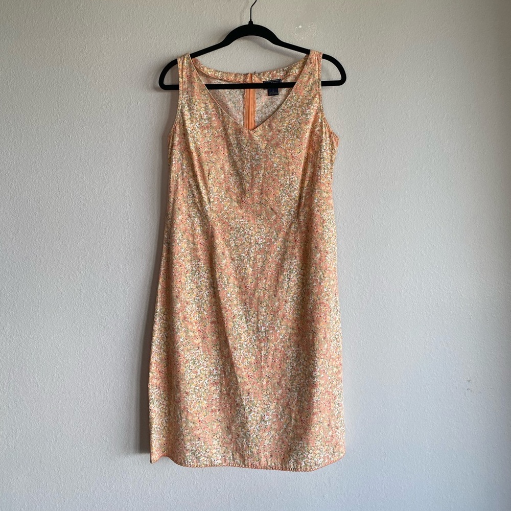 G.H. Bass & Co. Vintage Peach Floral Sleeveless V-neck Mini Sheath Dress